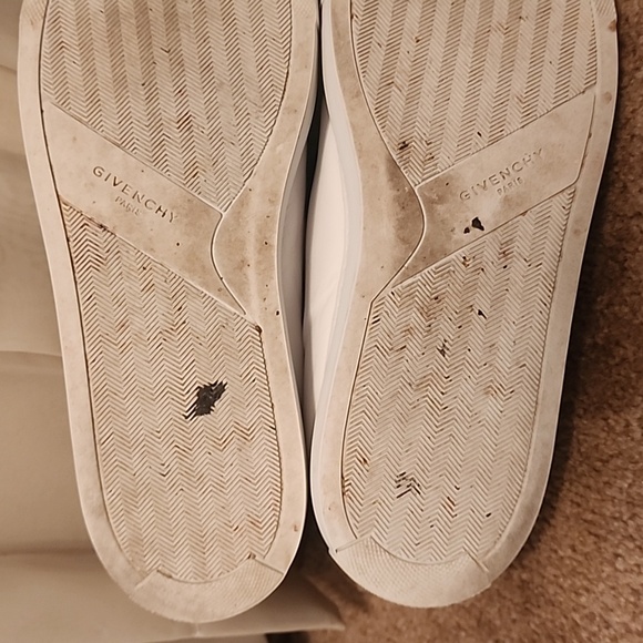 Givenchy Urban Street Leather Sneakers - Picture 14 of 16